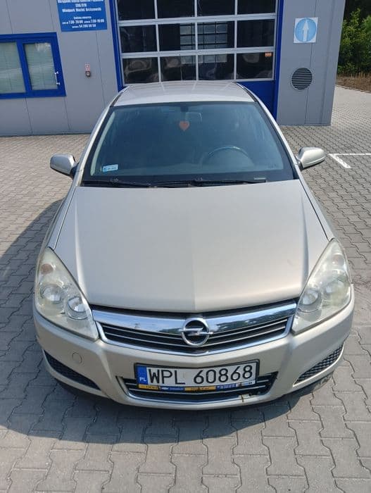 Opel Astra H Lift 1.6 (2007) - miniatura 2